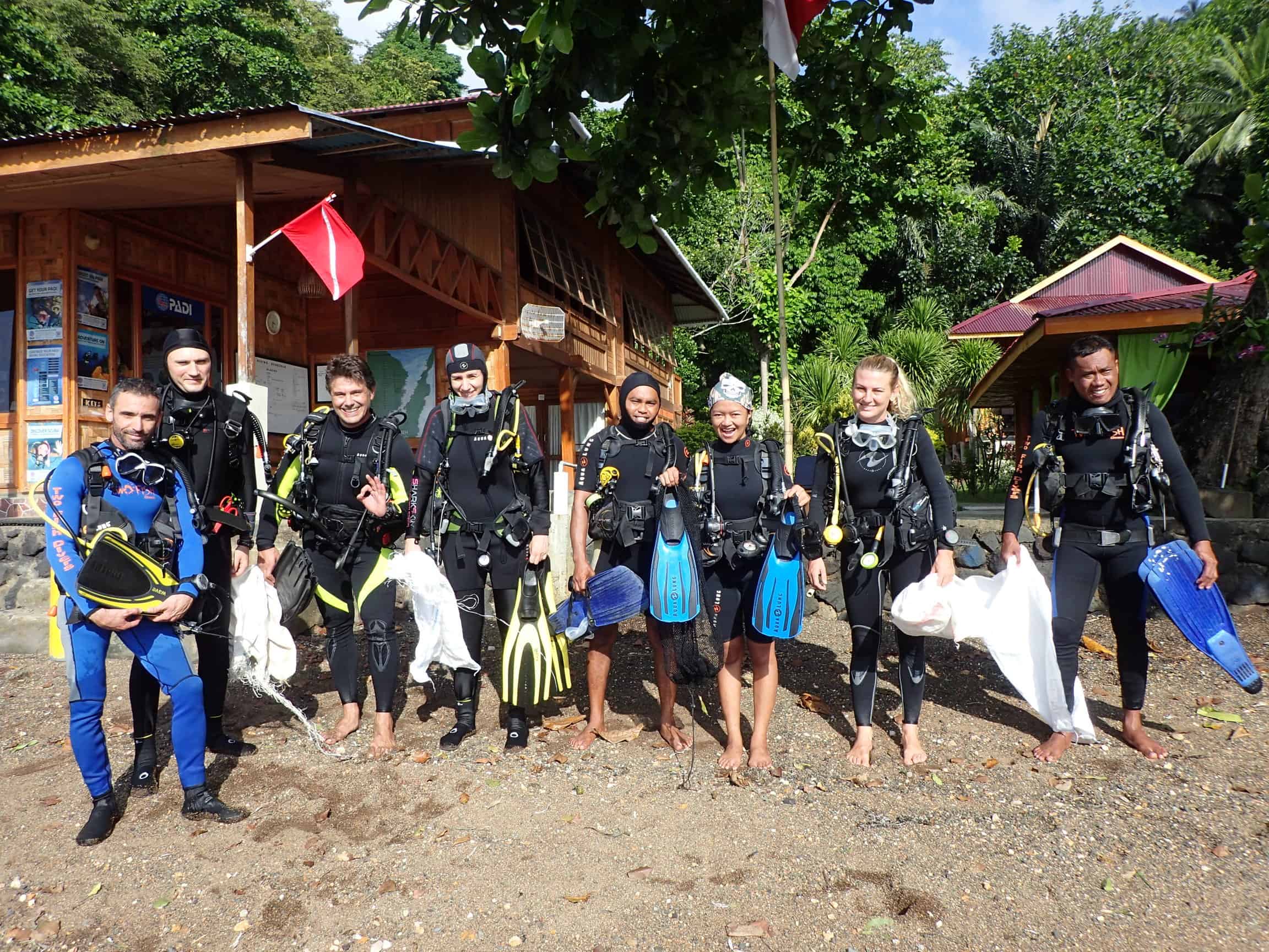 AWARE Dive Against Debris in Two Fish Divers Lembeh | Two Fish Divers AWARE Dive Against Debris in Two Fish Divers Lembeh | Two Fish Divers
