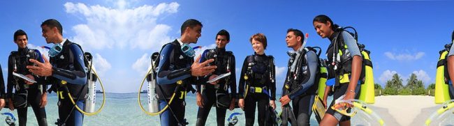 page-header-happy-divers-tropics-padi PADI Diving Instructor