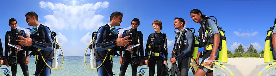 page-header-happy-divers-tropics-padi PADI Diving Instructor