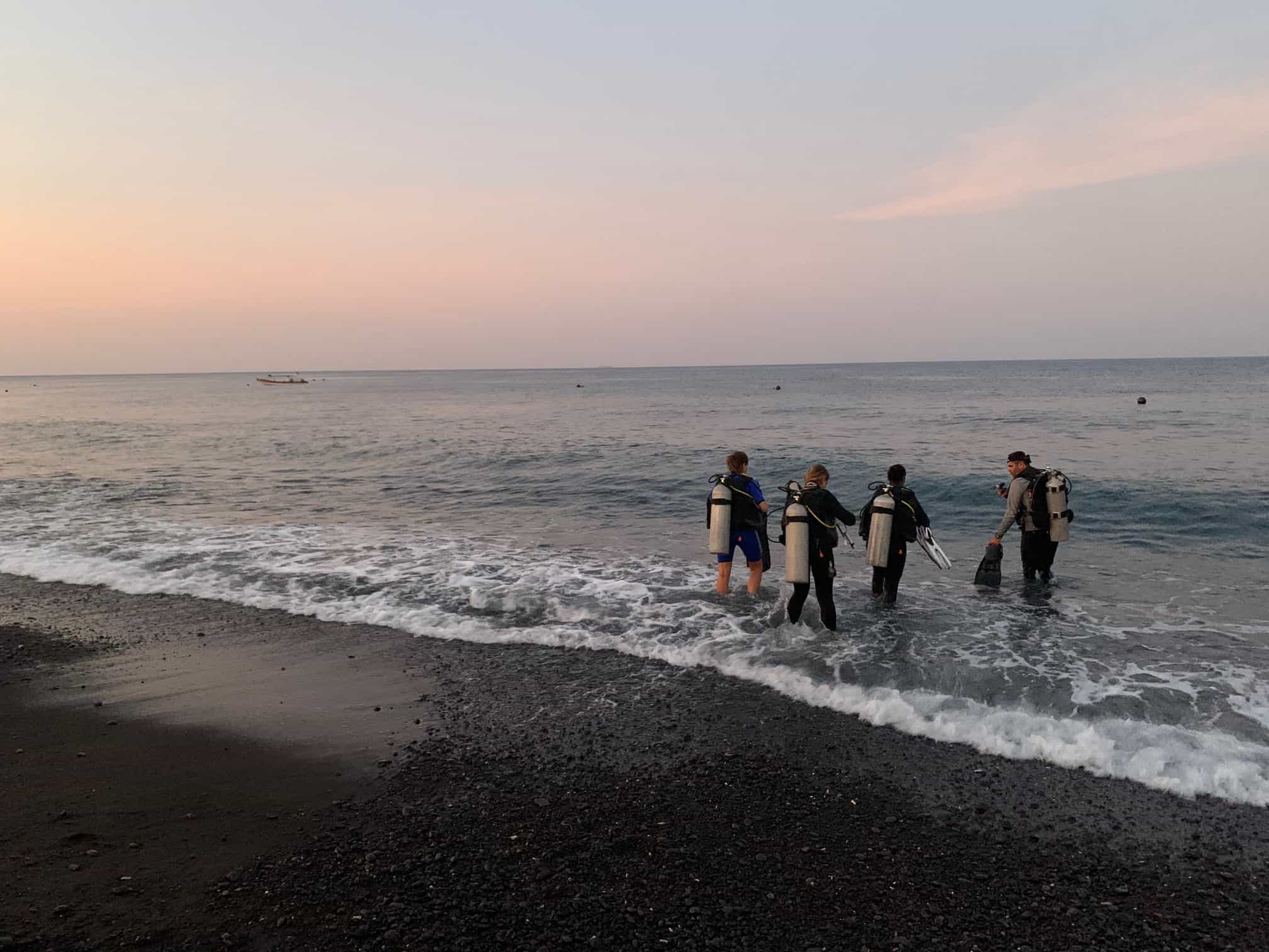 IMG_2395 Night diving Amed