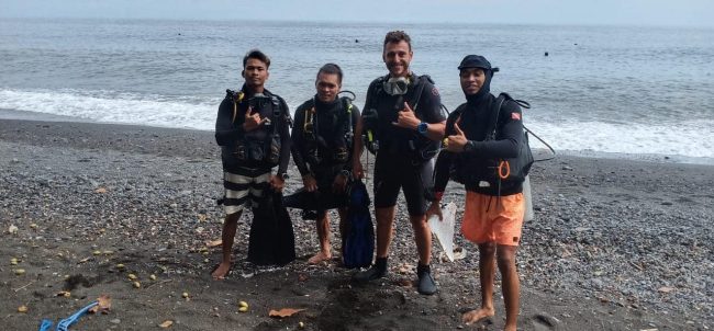 staff House Wreck Team