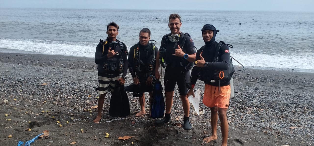 staff House Wreck Team