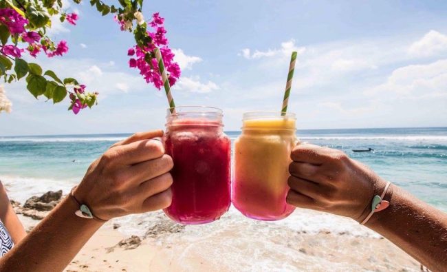 Kellys-Warung-on-Bingin-Beach-in-Bali-Indonesia South Lombok food